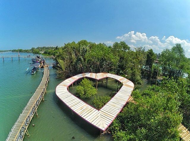 Jembatan Hati via https://www.instagram.com/p/BJ-VVdIDIda/